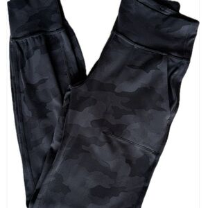 Lululemon Align™ High-Rise Jogger Regular Camo in Size 4 Inseam 28”
